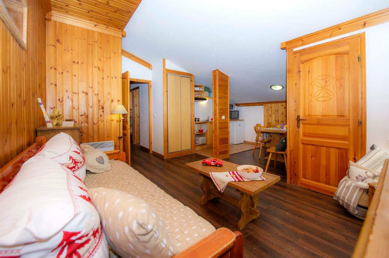 Madame Vacances Residence Alpina Lodge วาลดีแซร์ ภายนอก รูปภาพ