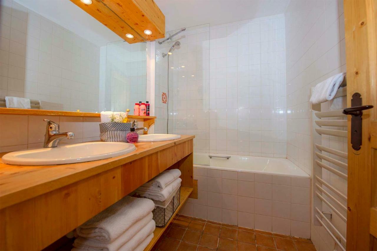 Madame Vacances Residence Alpina Lodge วาลดีแซร์ ภายนอก รูปภาพ